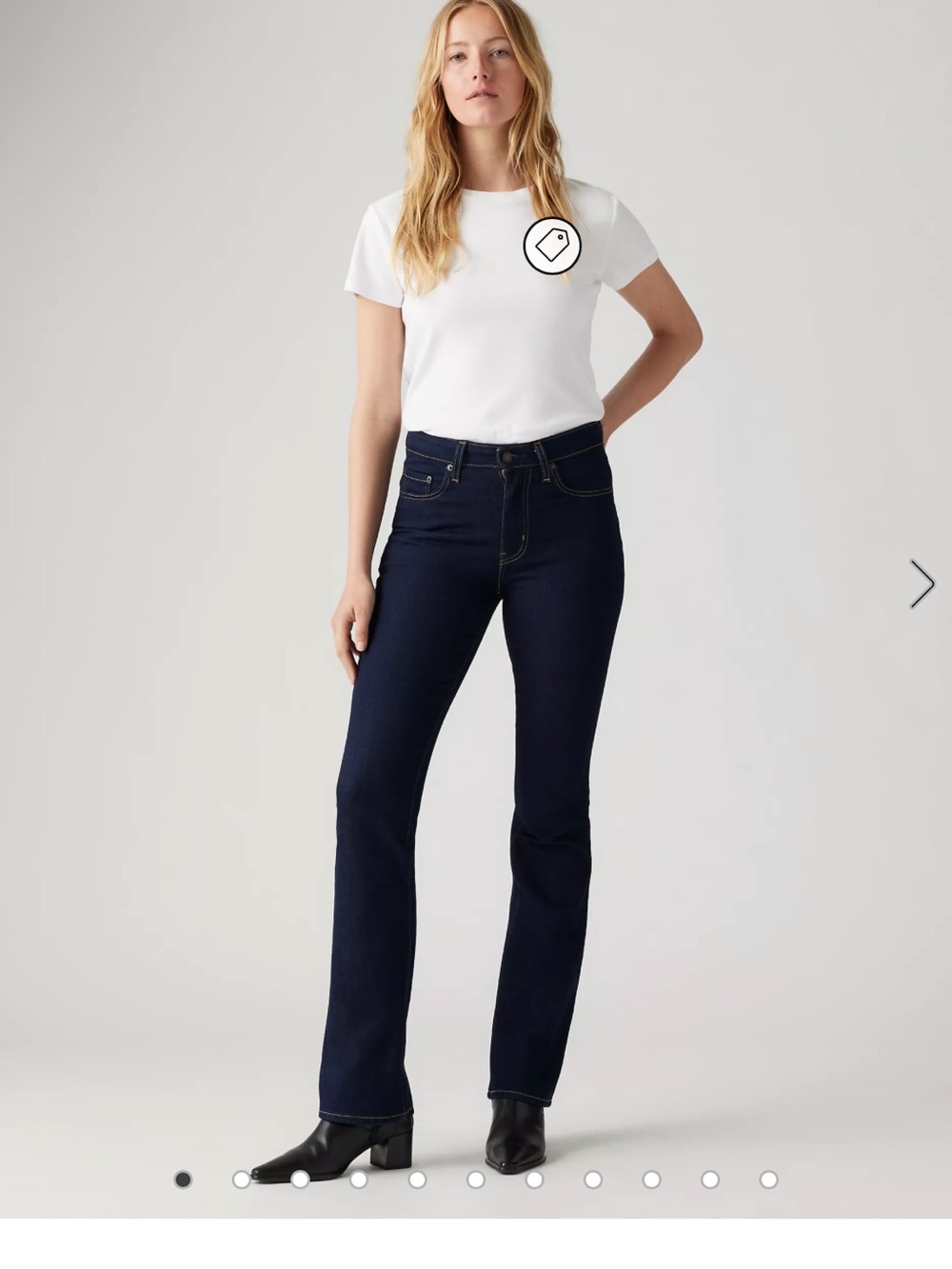Levi's 725 bootcut dark wash Navy Women's Jeans